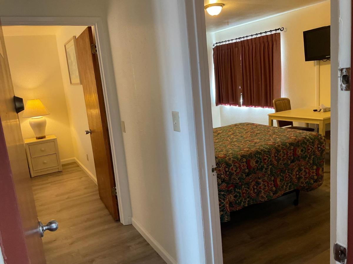 Front Street Inn Crescent City Eksteriør billede